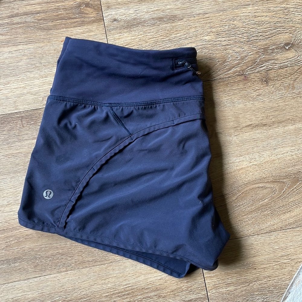 Lululemon Speed Up short 4” navy size 6